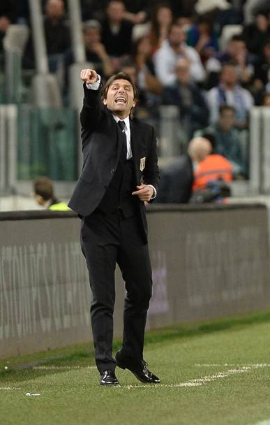 Il c.t. Antonio Conte si sbraccia allo Stadium, dove ha vissuto tre stagioni da dominatore con la Juventus. Getty